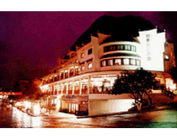 Yangshuo Regency Holiday Hotel